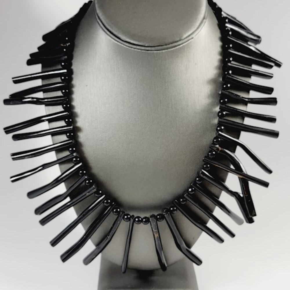 Vintage Black Branched Coral Necklace & Free Gift
